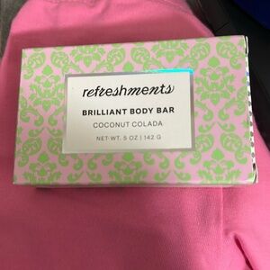 NWT Refreshments Brilliant Body Bar - Coconut Colada net wt .5oz